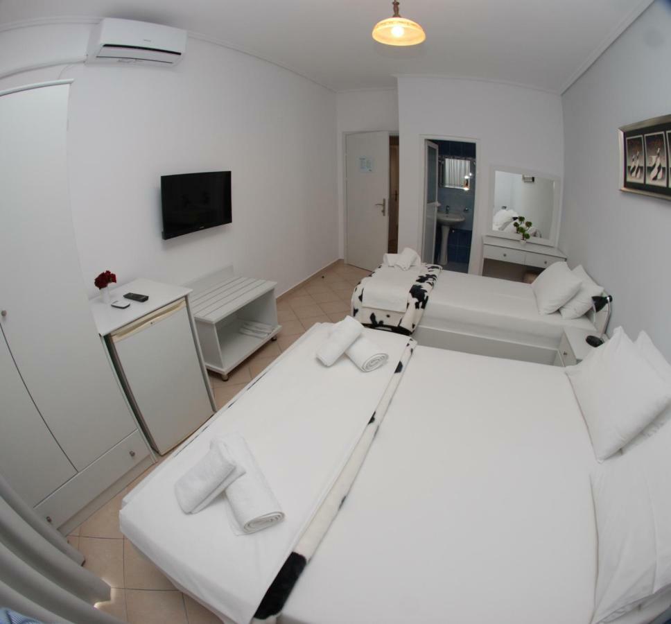 Hotel Ms Саранда Екстер'єр фото