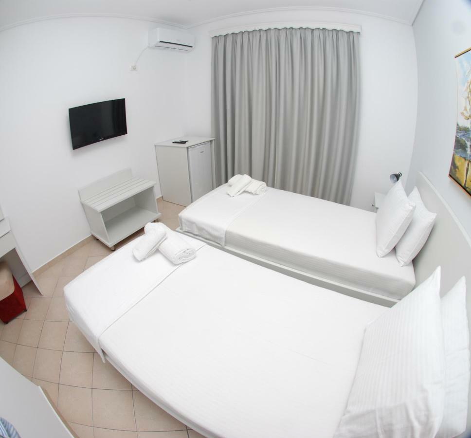 Hotel Ms Саранда Екстер'єр фото